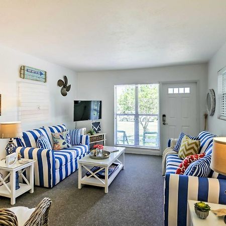 Villa New Smyrna Beach Abode With Fire Pit, Walk To Beach! Extérieur photo