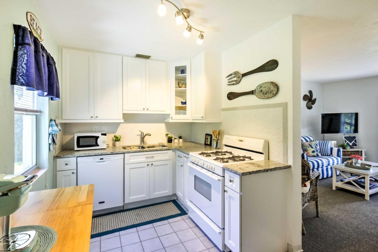 New Smyrna Beach Abode With Fire Pit, Walk To Beach! Extérieur photo