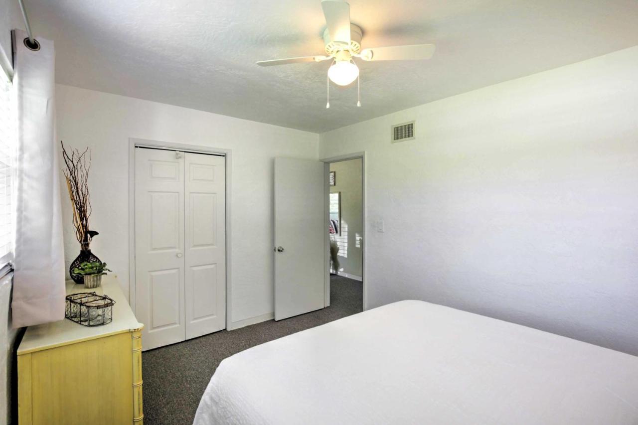 New Smyrna Beach Abode With Fire Pit, Walk To Beach! Extérieur photo